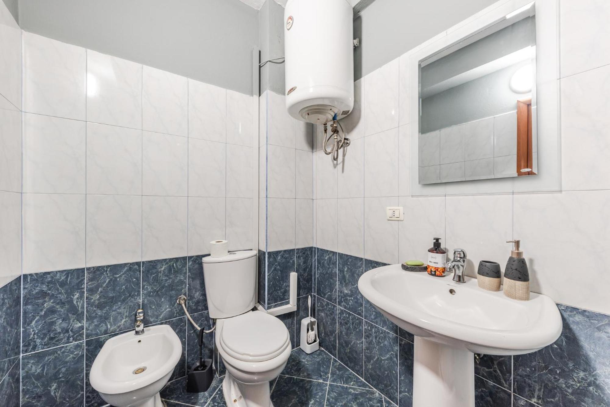Sunny Central Apartment دراس المظهر الخارجي الصورة